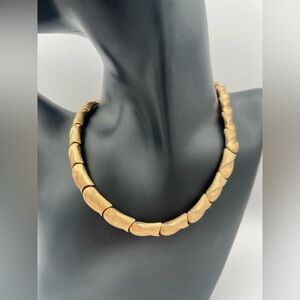 Trifari Vintage 1970’s Textured Gold Tone Necklace